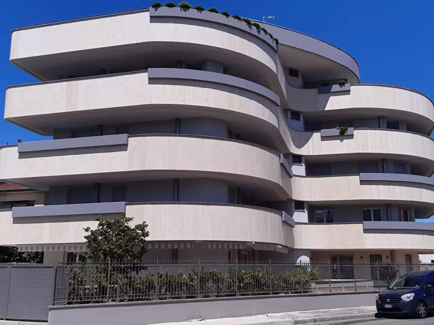 Immagine 1 di Appartamento in vendita  in VIA BORSI 9 a Rho