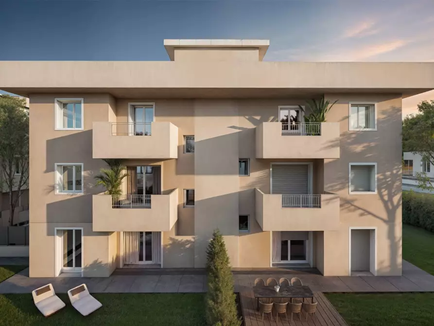 Immagine 2 di Agriturismo in vendita  in VIA STRADIVARI a Lainate