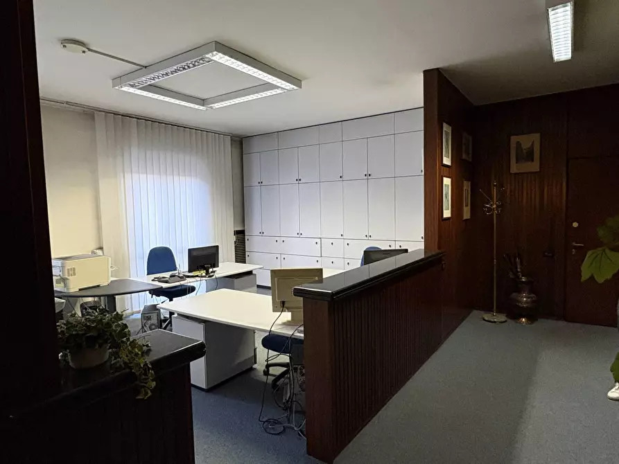 Immagine 4 di Ufficio in vendita  in via Martiri della Libertà 2 a Rho