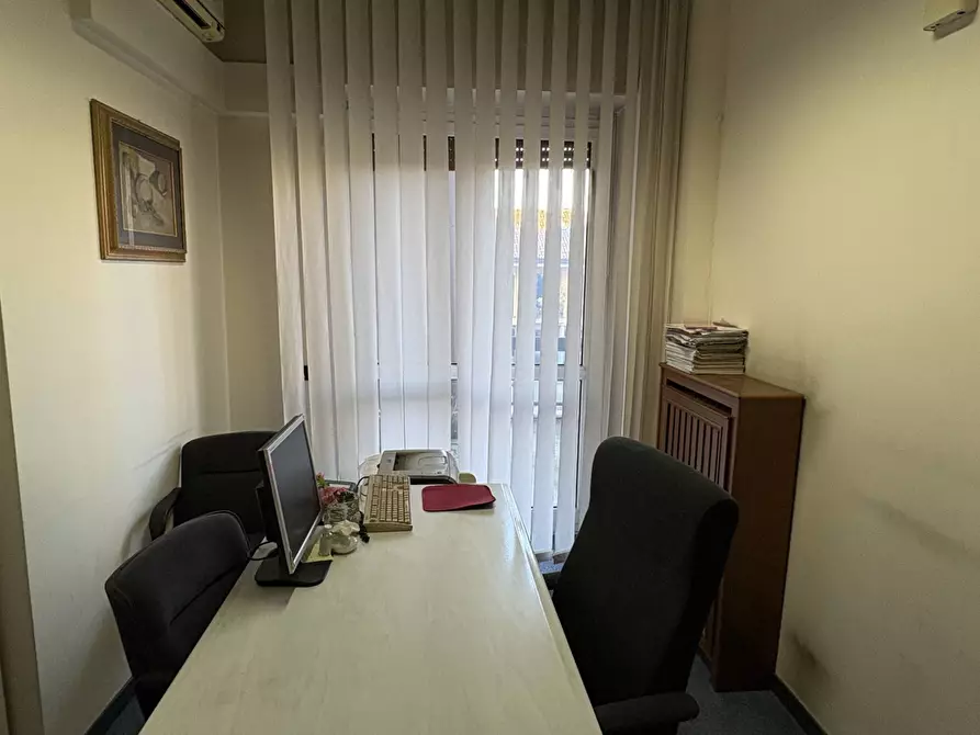 Immagine 10 di Ufficio in vendita  in via Martiri della Libertà 2 a Rho