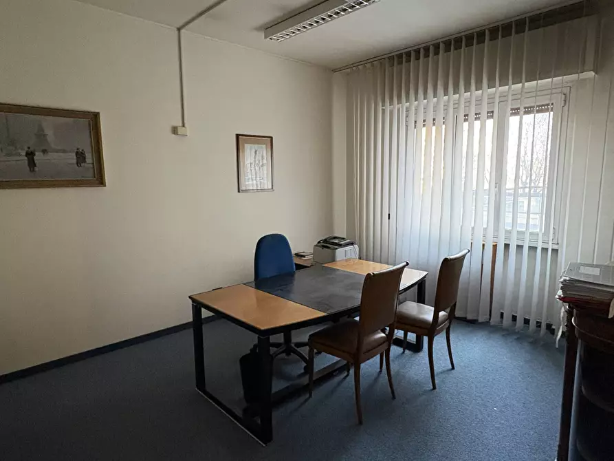 Immagine 4 di Ufficio in vendita  in via Martiri della Libertà 2 a Rho