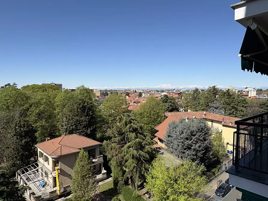 Immagine 3 di Agriturismo in vendita  in VIA MEDA 11 a Rho