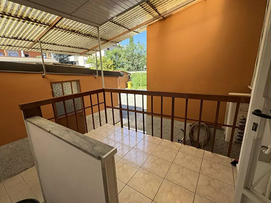 Immagine 1 di Casa semindipendente in affitto  in VIA UGO FOSCOLO 5 a Rho