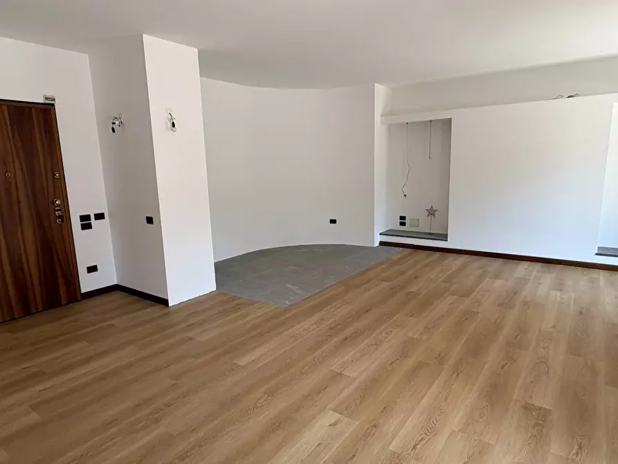 Immagine 6 di Appartamento in vendita  in VIA CADORNA 27 a Rho