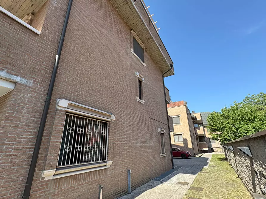 Immagine 3 di Appartamento in vendita  in VIA CADORNA 27 a Rho