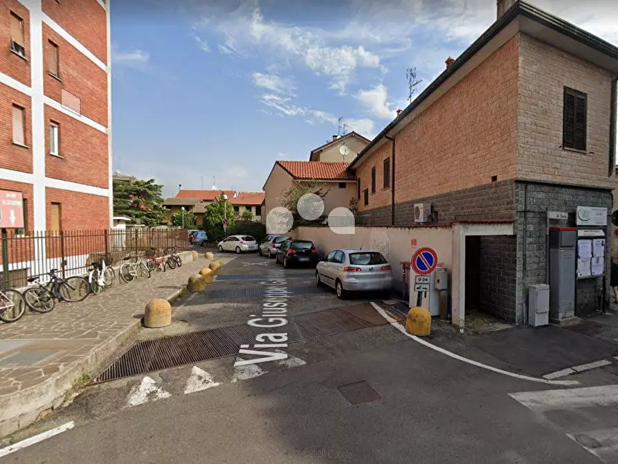 Immagine 1 di Box auto in affitto  in Andrea Doria 2 a Nova Milanese
