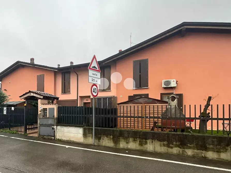 Immagine 4 di Villetta a schiera in vendita  in via Campo Gavazzo 64 a Azzanello