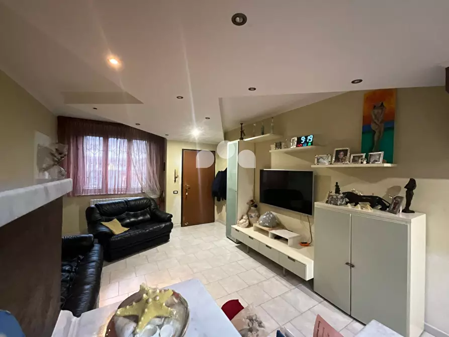 Immagine 10 di Villetta a schiera in vendita  in via Campo Gavazzo 64 a Azzanello