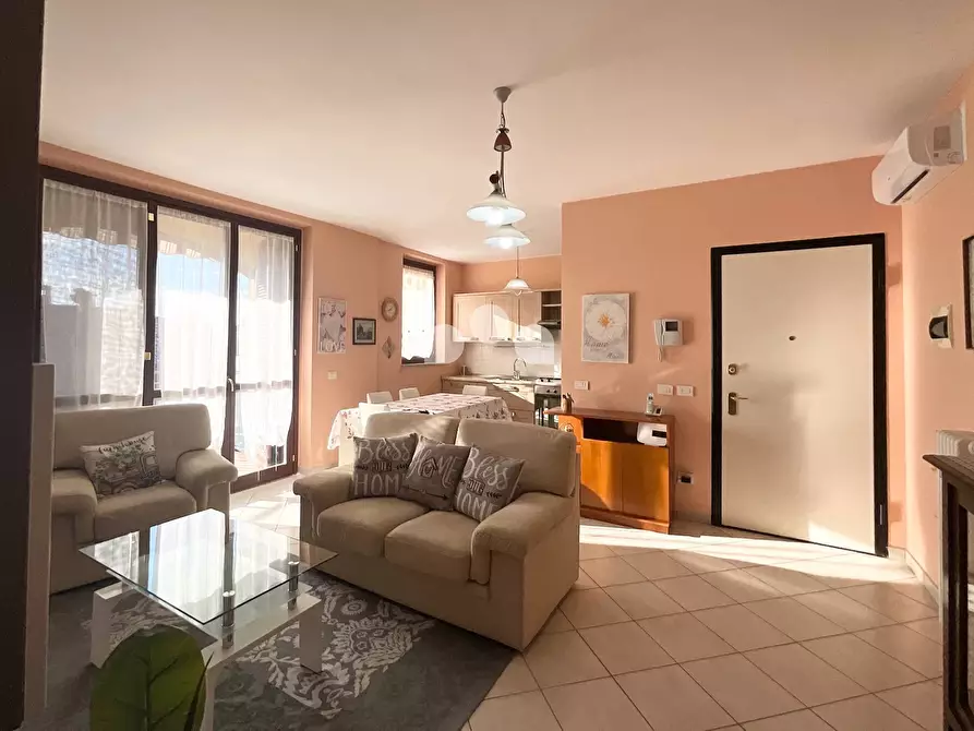 Immagine 12 di Appartamento in affitto  in via Madre Teresa di Calcutta 18/b a Crespiatica