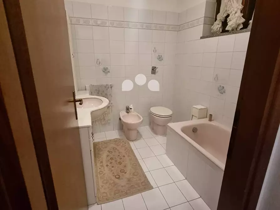 Immagine 30 di Villetta a schiera in vendita  in via Giudice Alessandrini 17 a Azzanello