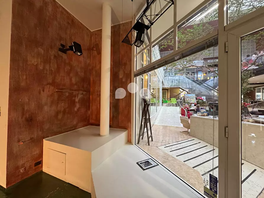 Immagine 3 di Negozio in vendita  in Via Mazzini 30 a Crema