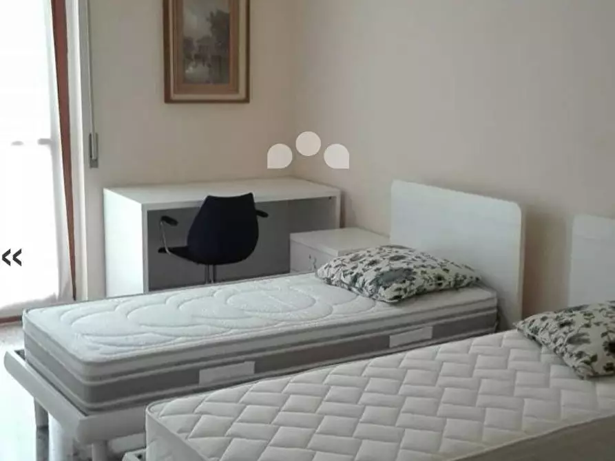 Immagine 2 di Appartamento in vendita  in via Enrico Barelli 3 a Crema