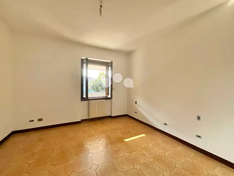 Immagine 13 di Appartamento in vendita  in via Mons. Marchesani 23 a Acquanegra Cremonese