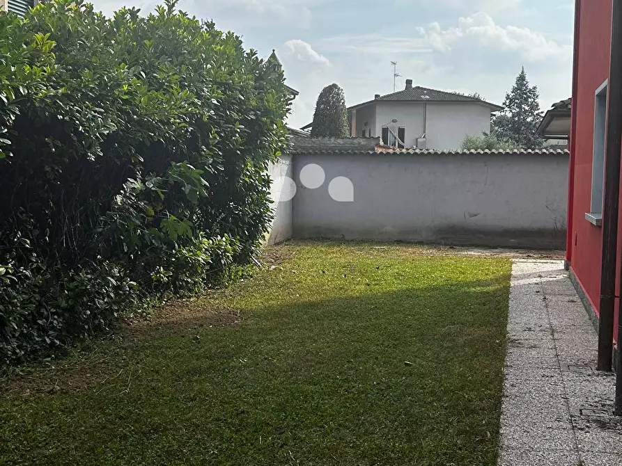Immagine 4 di Villetta a schiera in affitto  in Via Donizetti 13/15 a Azzanello