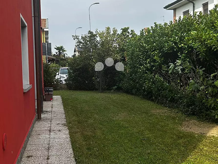 Immagine 5 di Villetta a schiera in affitto  in Via Donizetti 13/15 a Azzanello