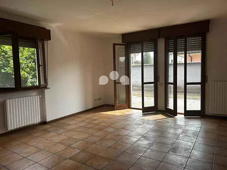 Immagine 17 di Villetta a schiera in affitto  in Via Donizetti 13/15 a Azzanello