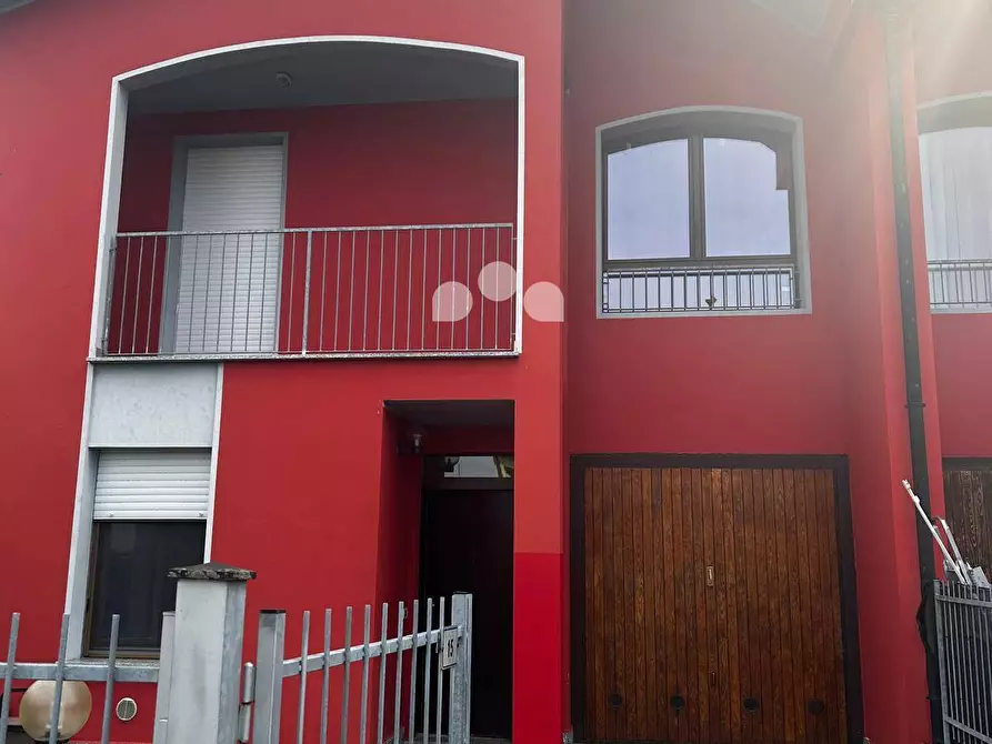 Immagine 3 di Villetta a schiera in affitto  in Via Donizetti 13/15 a Azzanello