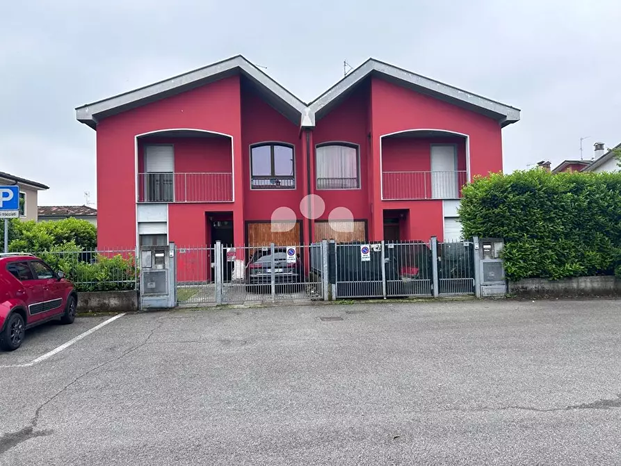 Immagine 2 di Villetta a schiera in affitto  in Via Donizetti 13/15 a Azzanello