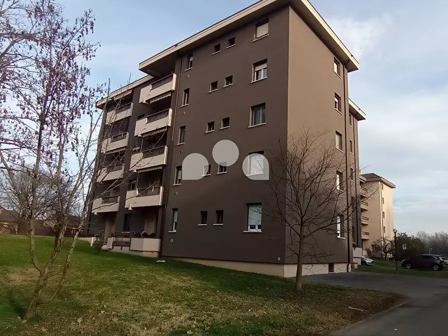 Immagine 1 di Appartamento in vendita  in VIA GUIDO ROSSA 12 a Tavazzano Con Villavesco