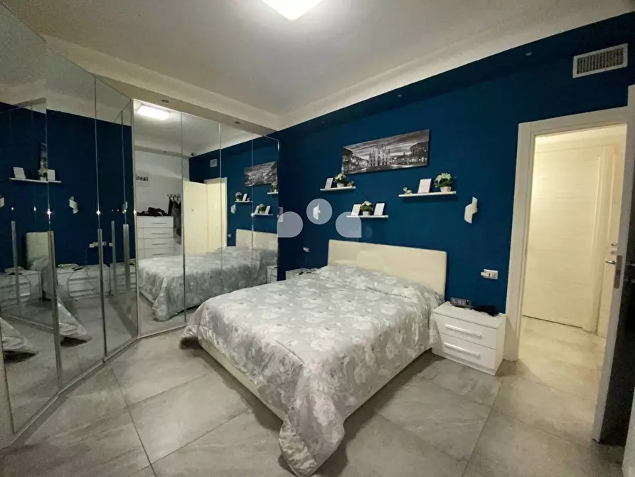 Immagine 1 di Appartamento in vendita  a Milano