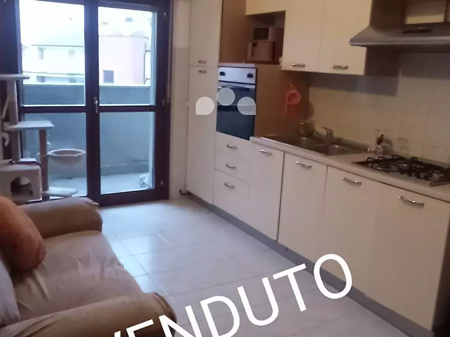 Immagine 1 di Appartamento in vendita  in VIA LAGO GERUNDO 20 a Tavazzano Con Villavesco