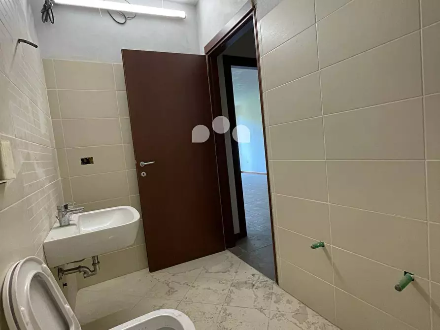 Immagine 7 di Attività commerciale in vendita  in Via Papa Giovanni Paolo II 2 a San Giuliano Milanese