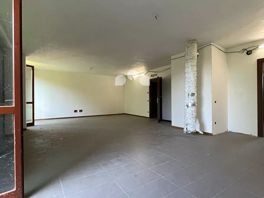 Immagine 21 di Attività commerciale in vendita  in Via Papa Giovanni Paolo II 2 a San Giuliano Milanese