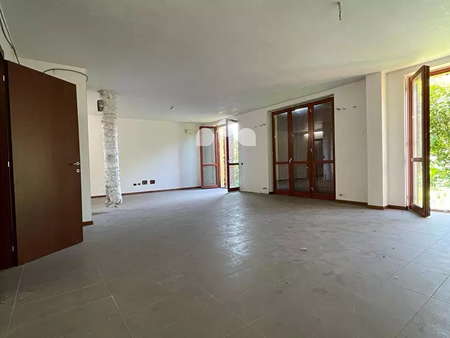 Immagine 23 di Attività commerciale in vendita  in Via Papa Giovanni Paolo II 2 a San Giuliano Milanese