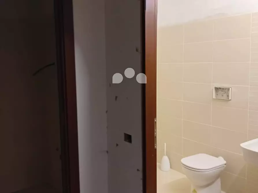 Immagine 33 di Attività commerciale in vendita  in Via Papa Giovanni Paolo II 2 a San Giuliano Milanese