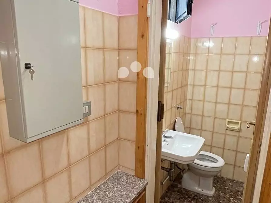 Immagine 5 di Negozio   in Crispi 18 a Crema