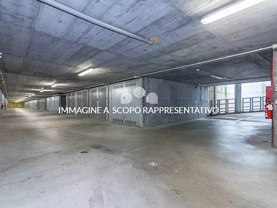 Immagine 12 di Box auto in affitto  in Andrea Doria 2 a Nova Milanese