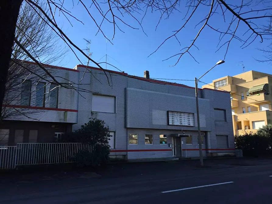 Immagine 2 di Capannone industriale in affitto  in Corso Sempione 111 a Gallarate