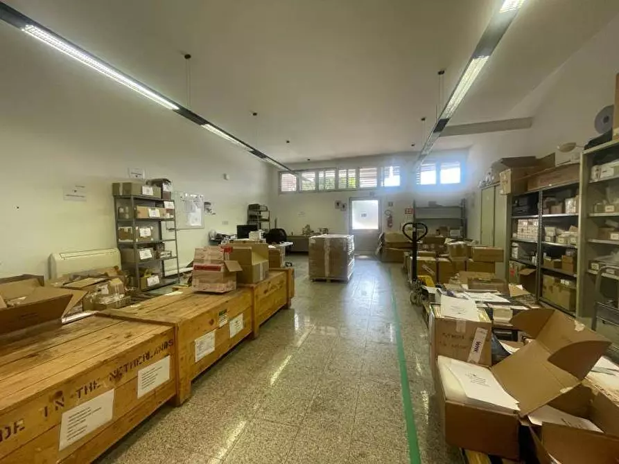 Immagine 8 di Capannone industriale in affitto  in Corso Sempione 111 a Gallarate