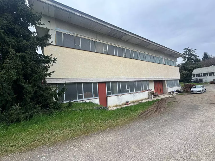 Immagine 1 di Magazzino in affitto  in via kennedy 3 a Cassano Magnago