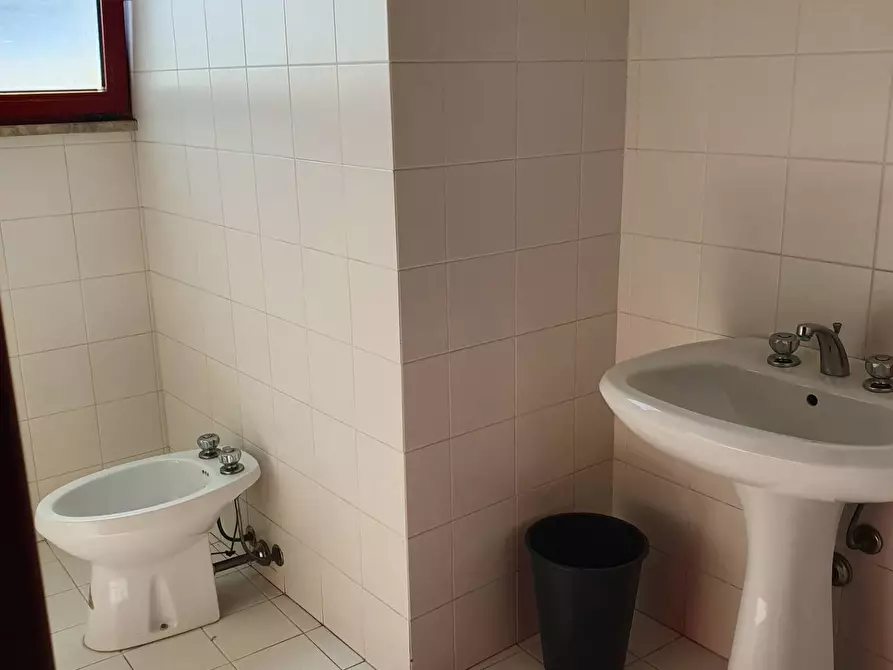 Immagine 4 di Ufficio in affitto  a Sassuolo