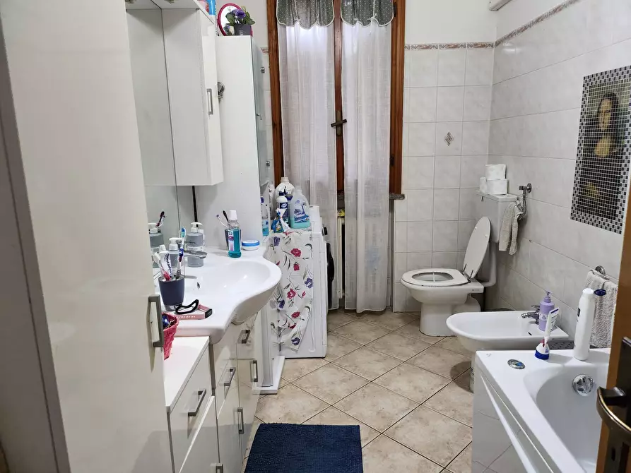 Immagine 12 di Casa indipendente in vendita  a Baiso