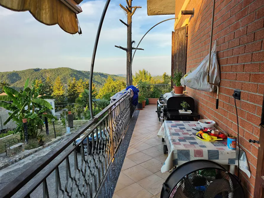 Immagine 4 di Casa indipendente in vendita  a Baiso