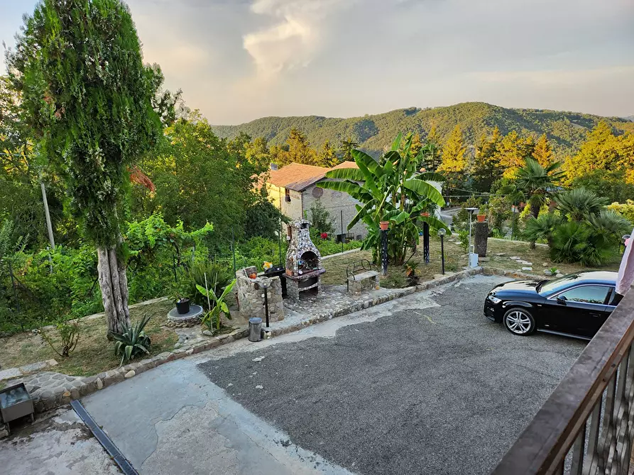 Immagine 3 di Casa indipendente in vendita  a Baiso