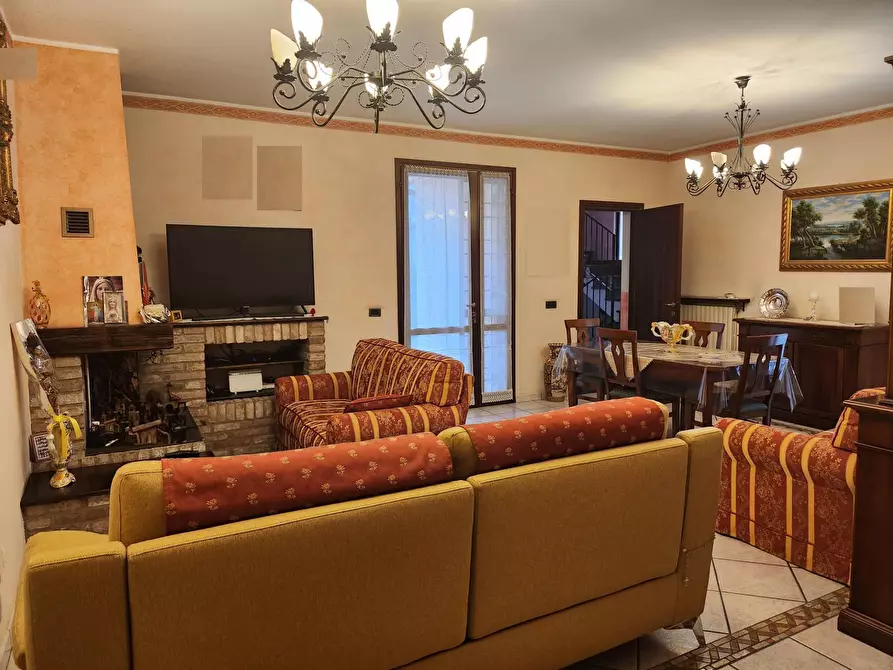 Immagine 7 di Villetta a schiera in vendita  a Castellarano