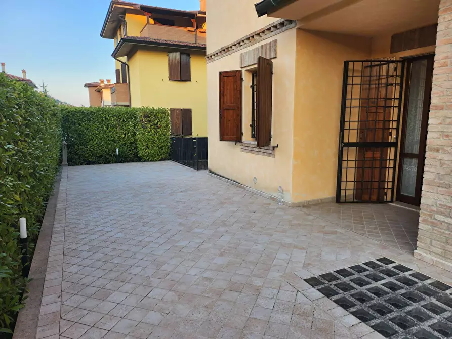 Immagine 10 di Villetta a schiera in vendita  a Castellarano