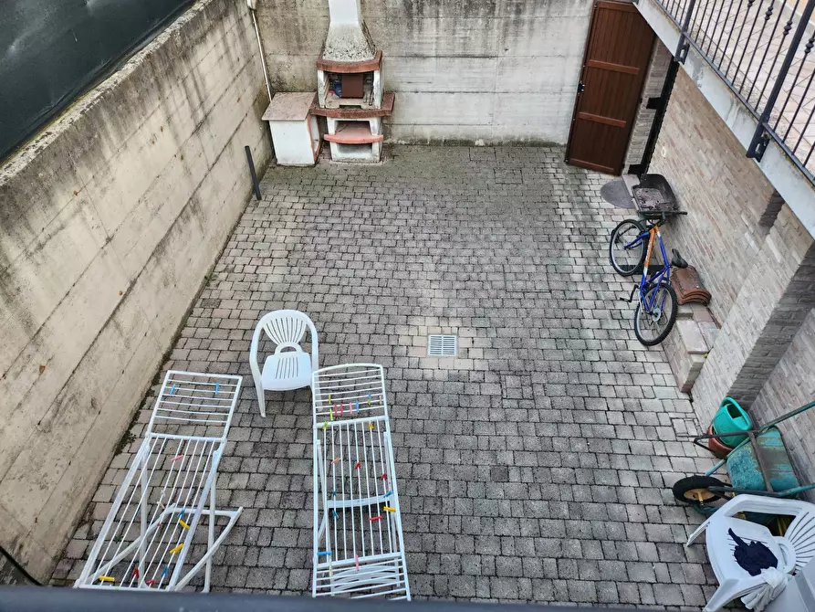 Immagine 23 di Villetta a schiera in vendita  a Castellarano