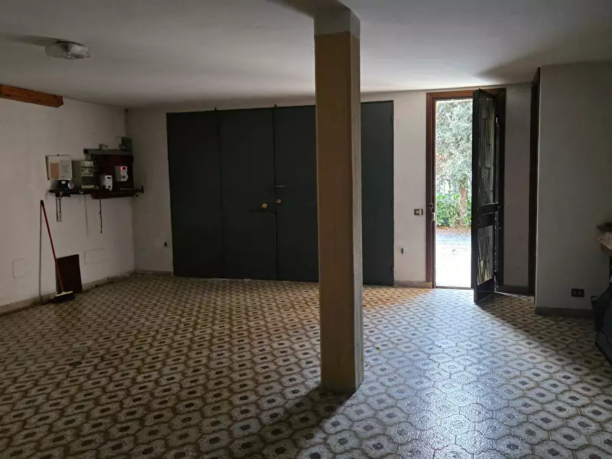 Immagine 31 di Villa in vendita  a Maranello