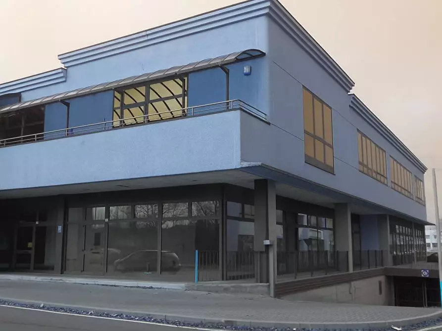 Immagine 1 di Locale commerciale   a Sassuolo