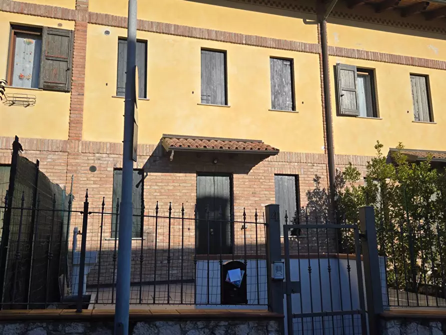 Immagine 1 di Villetta a schiera in vendita  a Castellarano