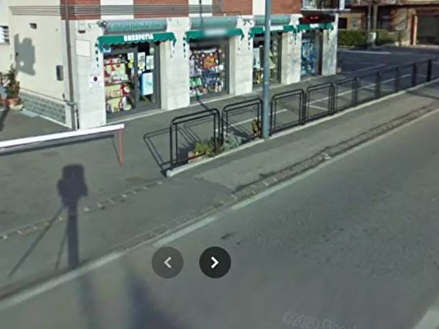 Immagine 2 di Locale commerciale in affitto  a Sassuolo