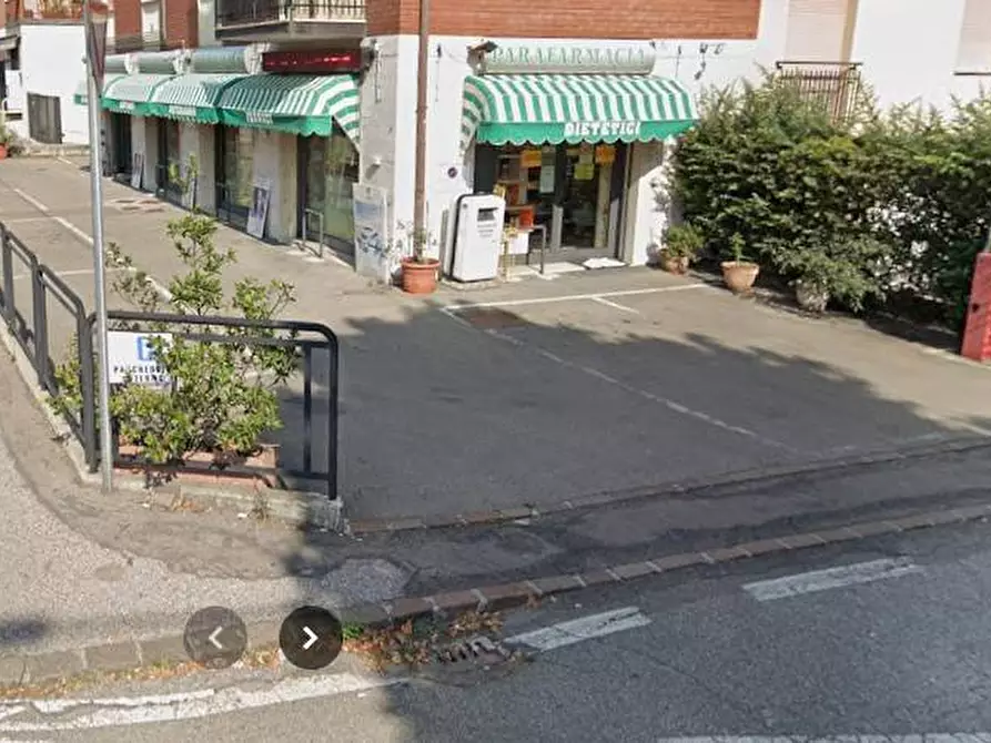Immagine 3 di Locale commerciale in affitto  a Sassuolo