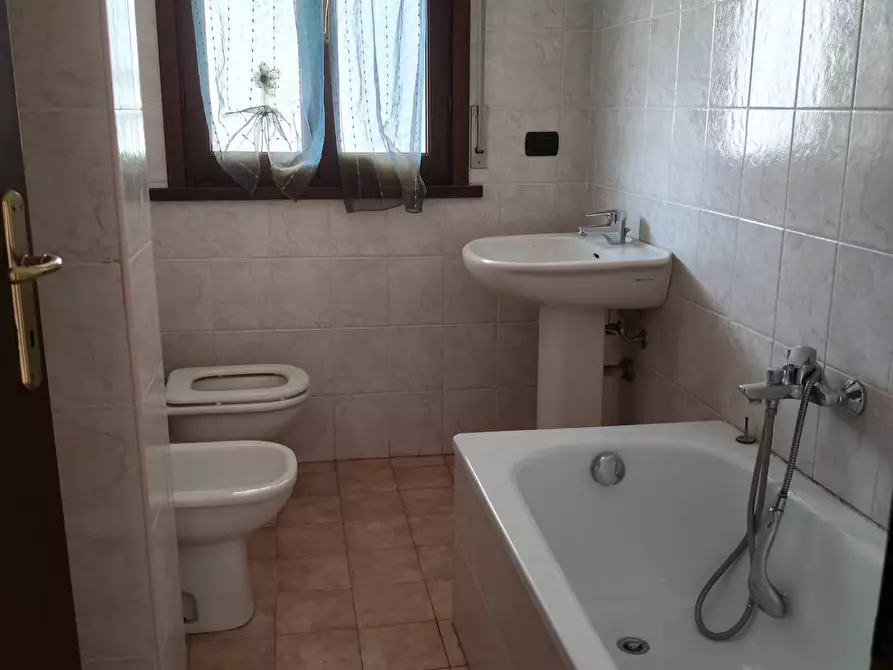 Immagine 10 di Appartamento in vendita  a Sassuolo