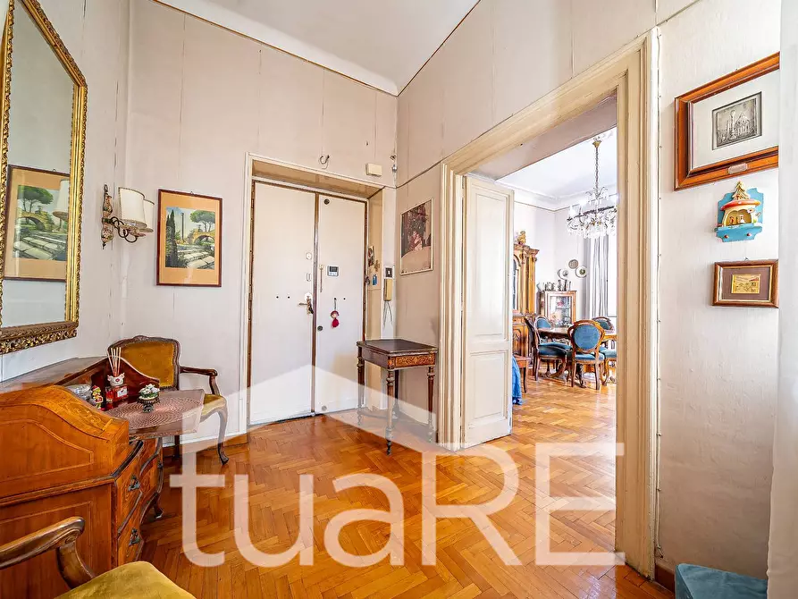 Immagine 4 di Appartamento in vendita  in Via Degli Scipioni a Roma