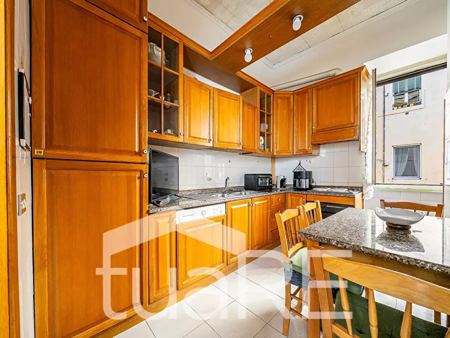 Immagine 12 di Appartamento in vendita  in Via Degli Scipioni a Roma