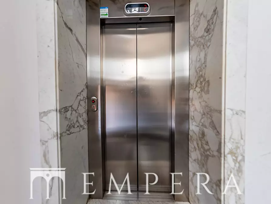 Immagine 22 di Palazzo in vendita  in Via Trionfale a Roma